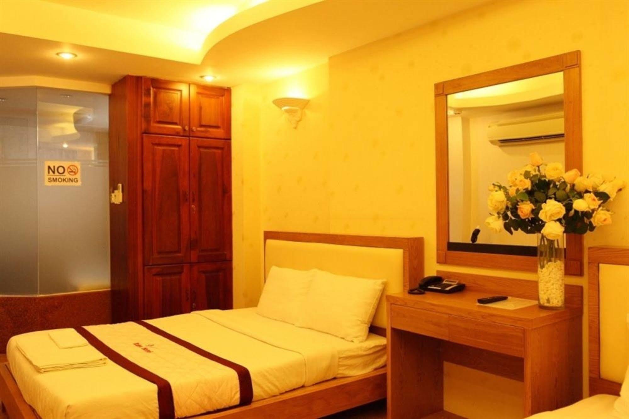 Ruby Hotel Ho-Chi-Minh-Stadt Exterior foto